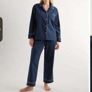 Quince linen pajama set in navy
